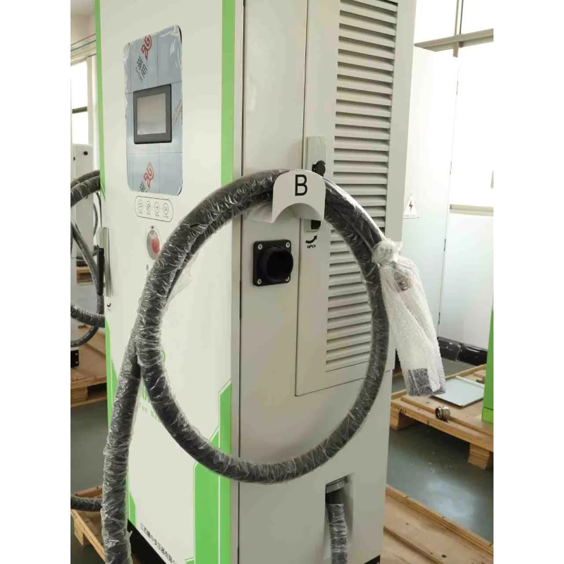 محطة شحن سيارات كهربائية 7 كيل - مراجعة Outdoor Power Station وسعره